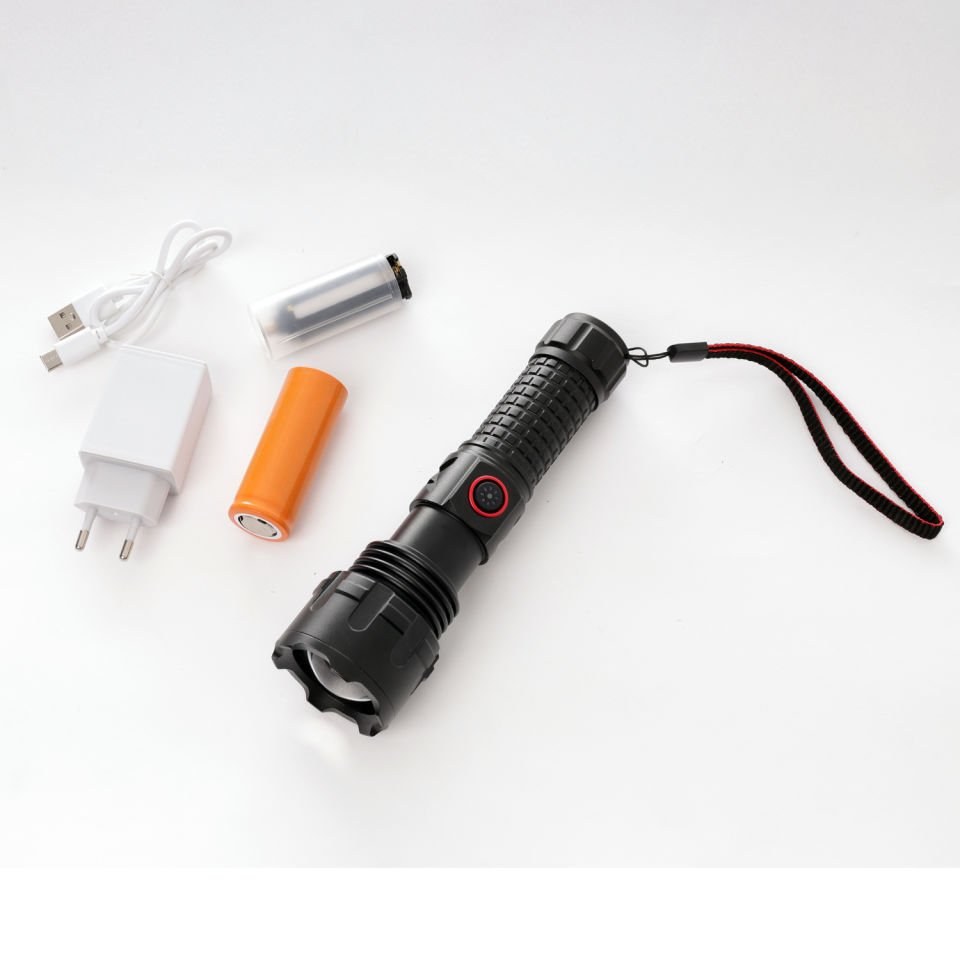 Powerdex PD-6696 Yağmur Suyu Geçirmez 15Watt Süper LED Profesyonel Şarjlı El Feneri